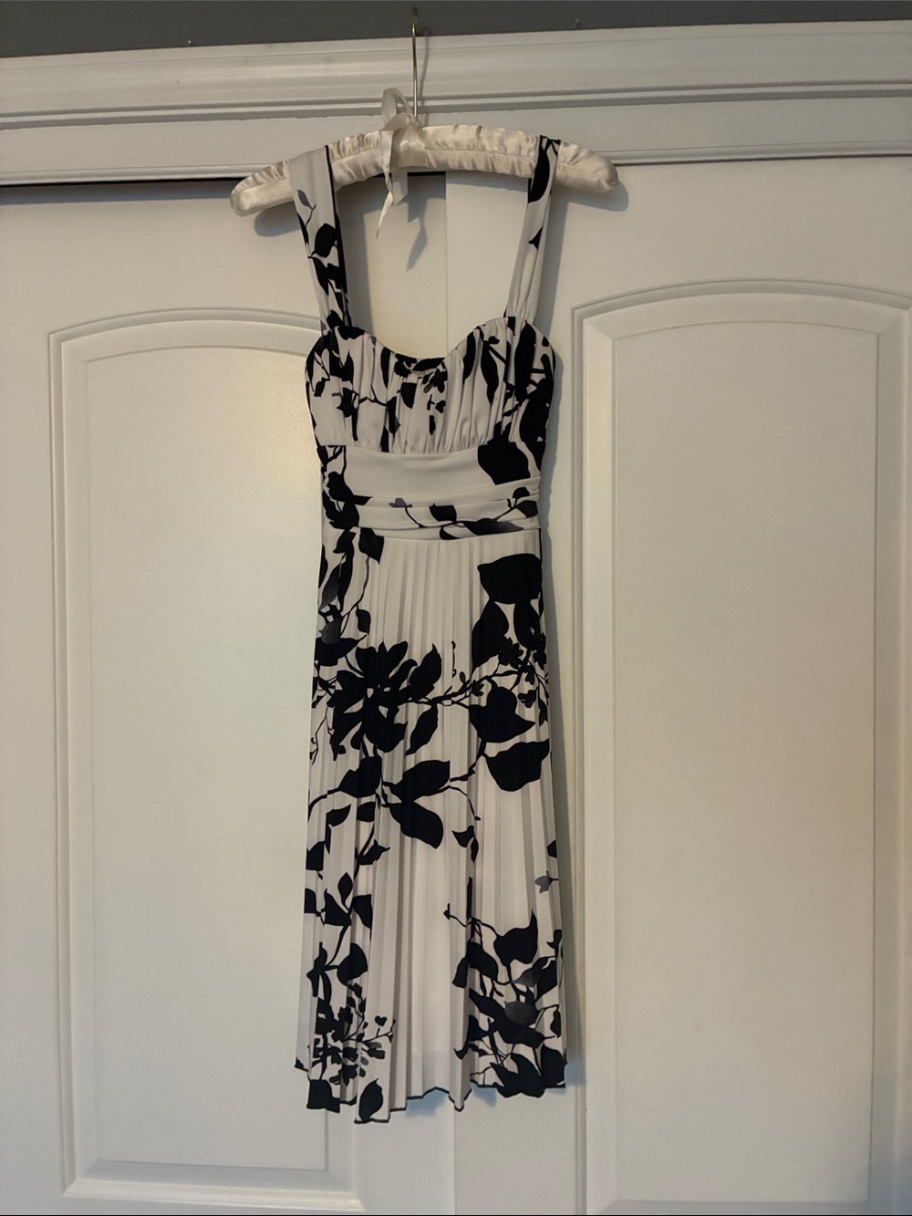 Y2K Speechless Black and White Floral Midi Dress